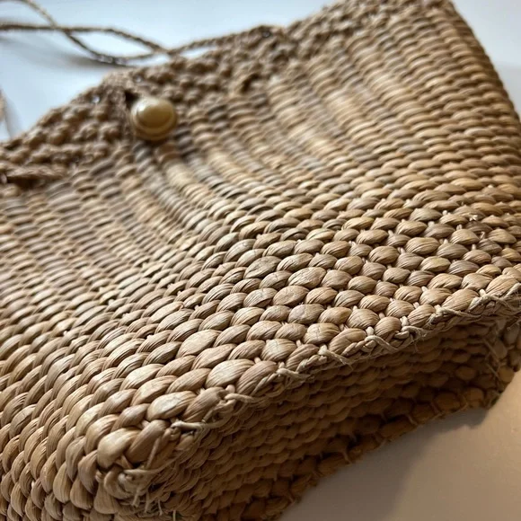 Handwoven Bag - Picture 6 of 6